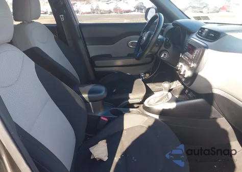 2014 Kia Soul z USA, uszkodzony, nr VIN KNDJN2A20E7009703